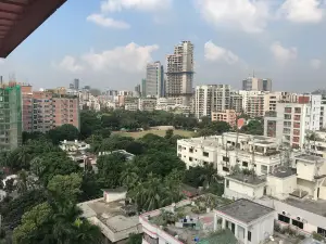 達卡華必思華人公寓